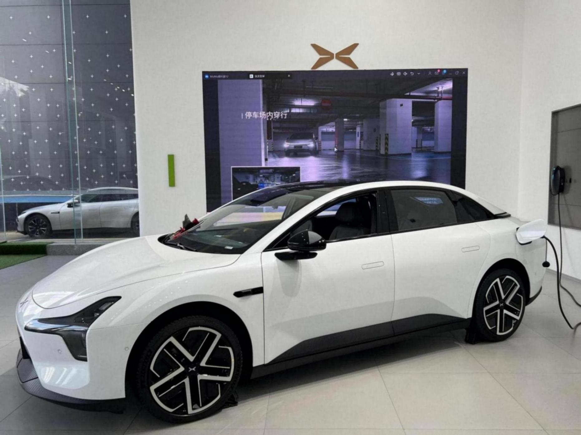 小鵬MONA M03 Max到店實拍,增新配色+續航600km,滿血版AI智能上車