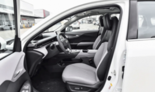 出行好伙伴,長安啟源A05舒適實用兩相宜