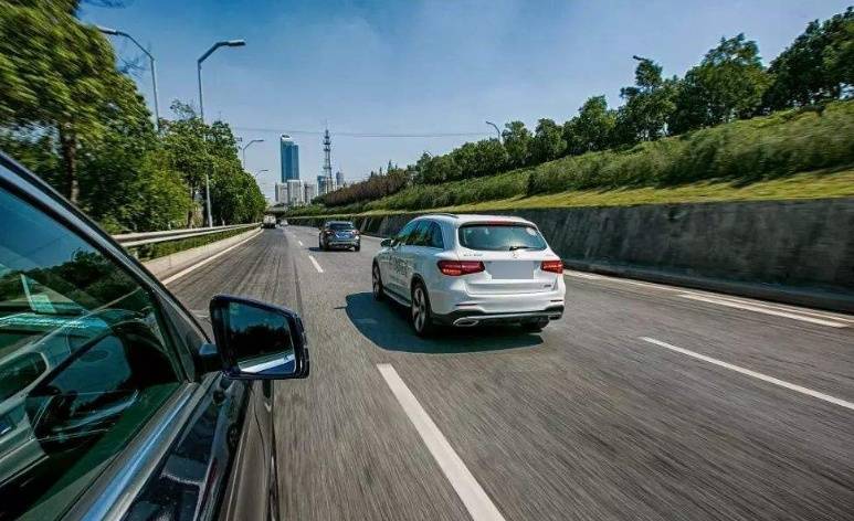 跑了12次長(zhǎng)途,真實(shí)感到了純電車和混動(dòng)車的不同,會(huì)出現(xiàn)心理差距