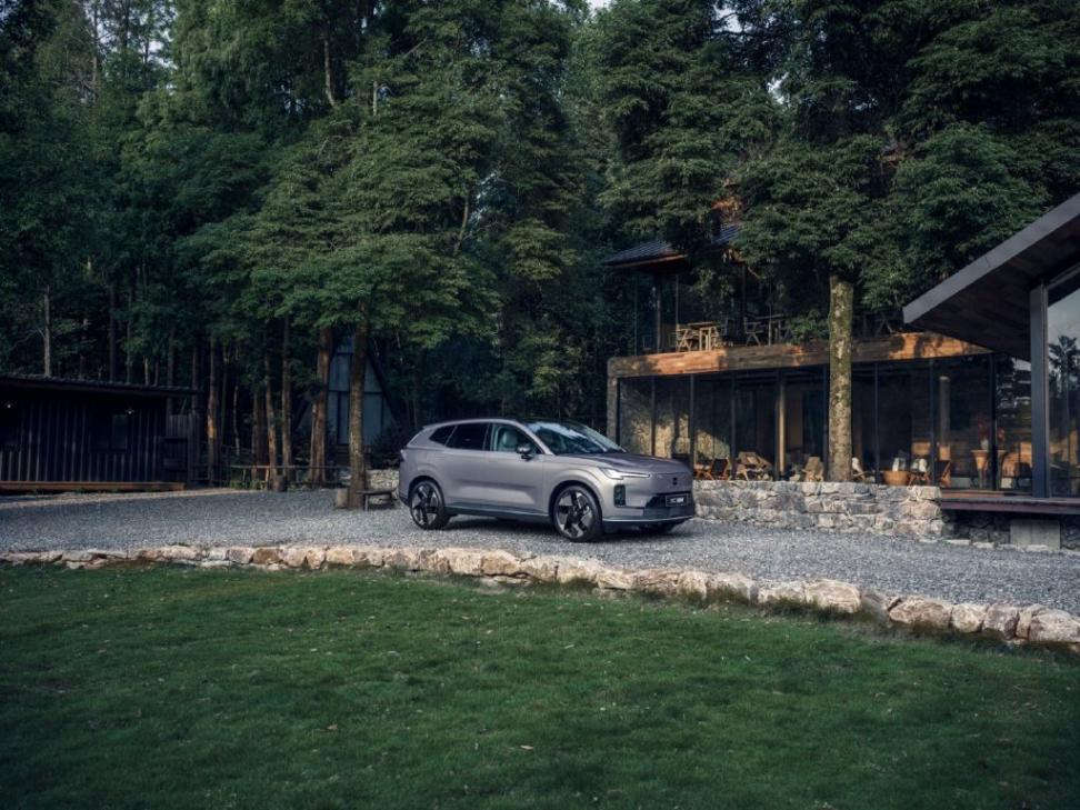 沃爾沃全新XC70上市,或成豪華新能源“銷冠”?