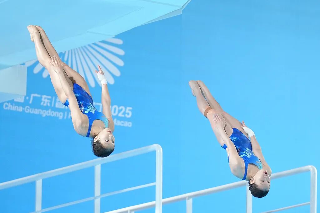 陳芋汐掌敏潔獲全運(yùn)會女雙10米臺冠軍,全紅嬋帶傷出戰(zhàn)獲第五,此前教練說“她每天都疼得不得了”