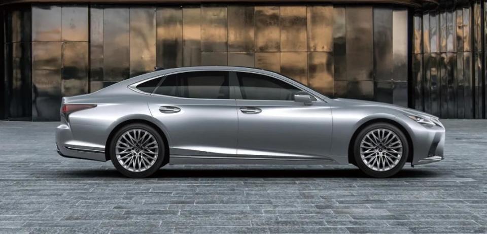 雷克薩斯傳奇“機(jī)皇”將停產(chǎn),未來(lái)將有新車型填補(bǔ)空缺! 圖片