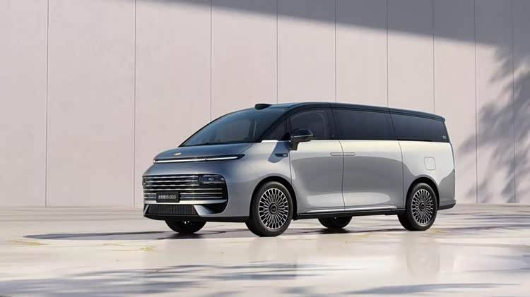 重構豪華MPV新格局!超級AI增程吉利銀河 V900全球首秀