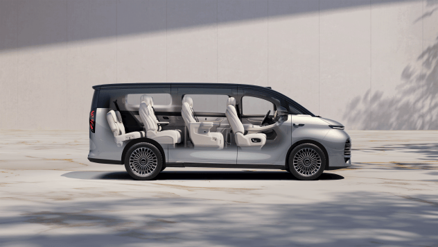 重構豪華MPV新格局!超級AI增程吉利銀河 V900全球首秀